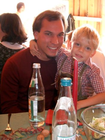 09.jpg, 71124 bytes, 26/11/03