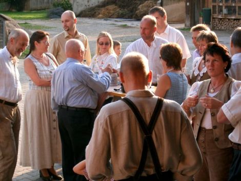 45.jpg, 76417 bytes, 26/11/03