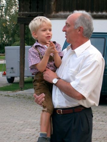 53.jpg, 69843 bytes, 26/11/03