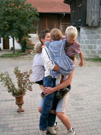 56.jpg, 81603 bytes, 26/11/03