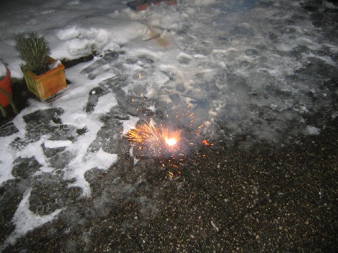 weihn037.jpg, 74500 bytes, 03/01/2005